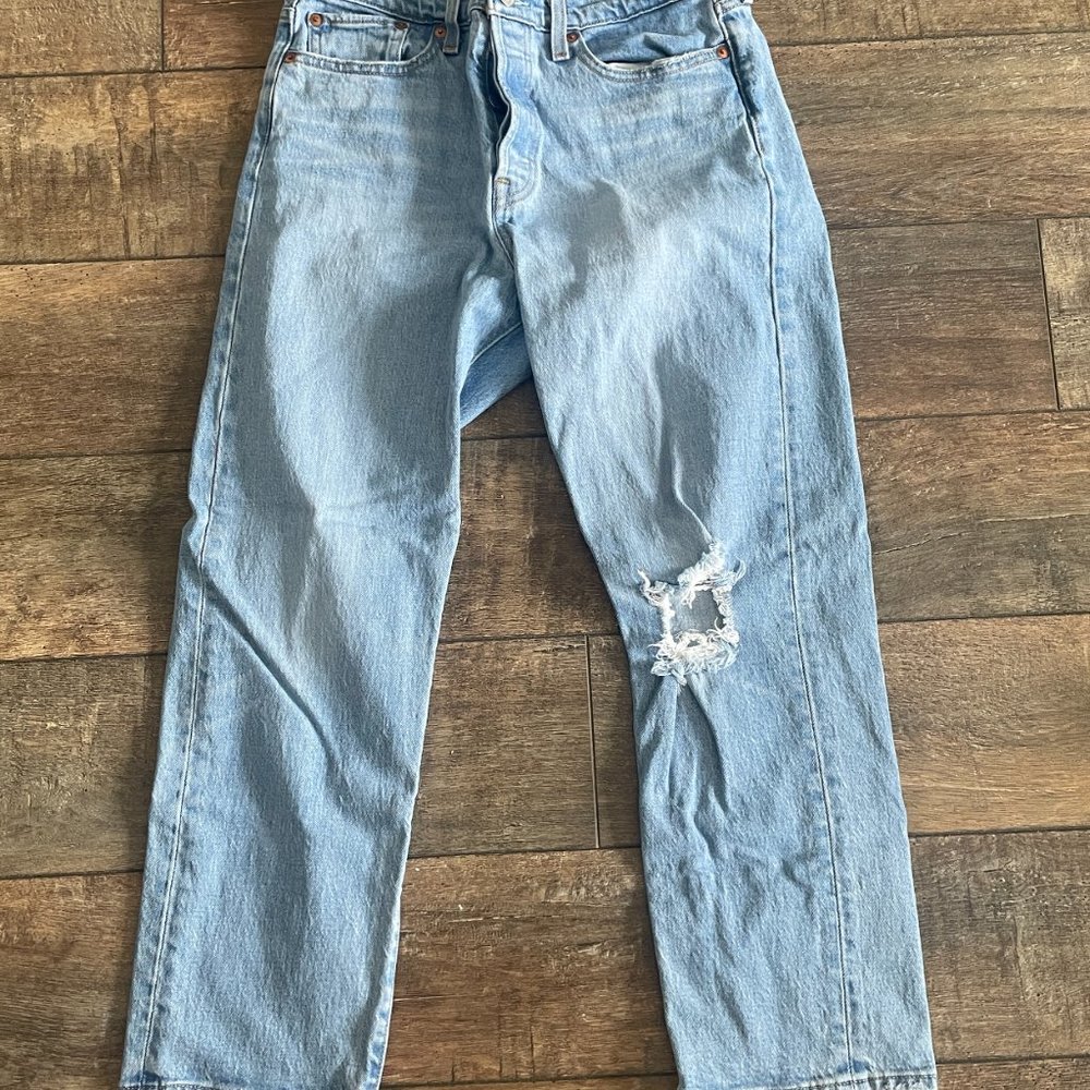Levi Wedgie Straight Fit Jeans